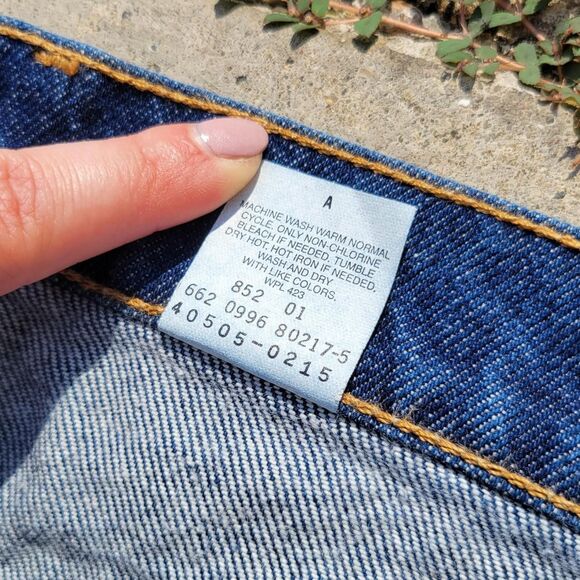 Vintage 90s Levi's Orange Tab 505 Straight Leg Jeans - Picture 8 of 8